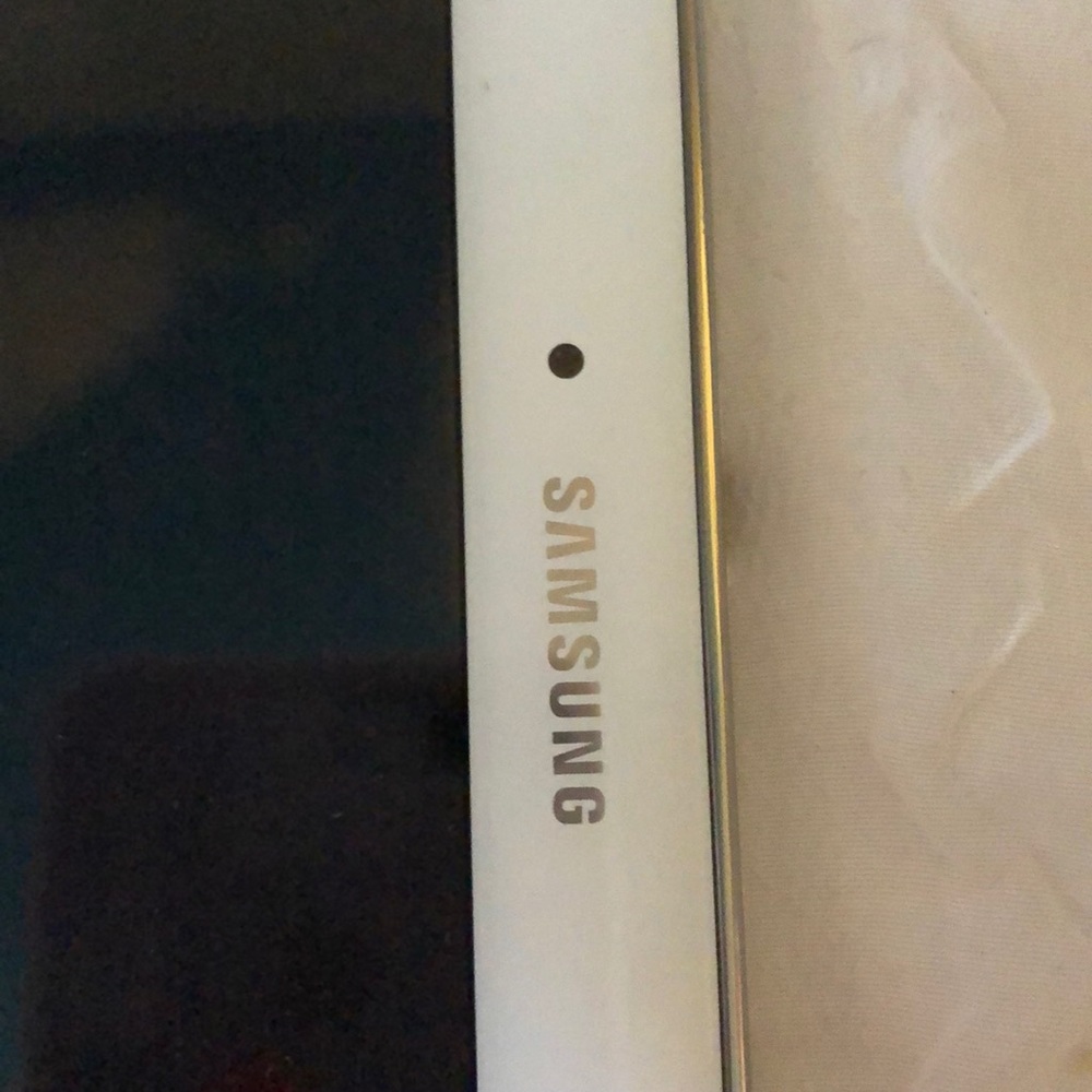 Tablet Samsung - Picture 2 of 5